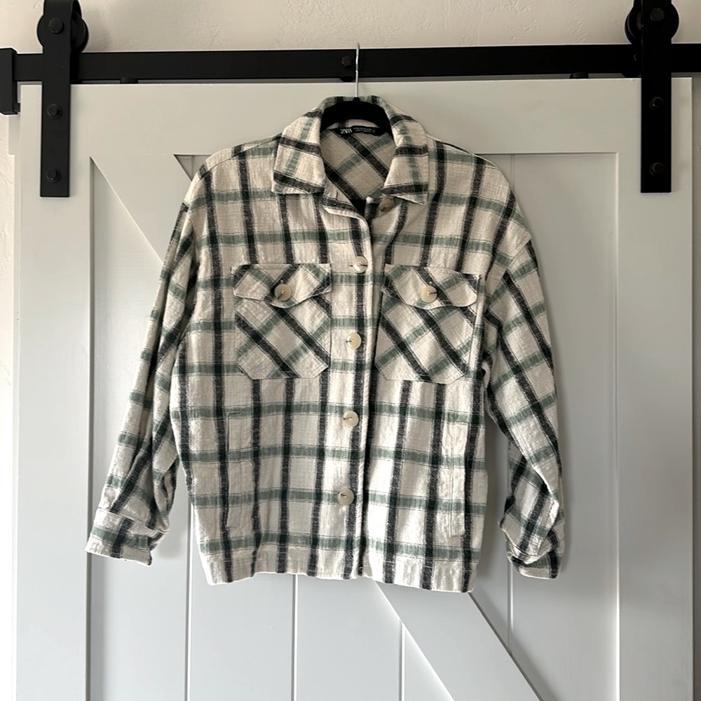 Zara Button Down - Picture 4 of 11